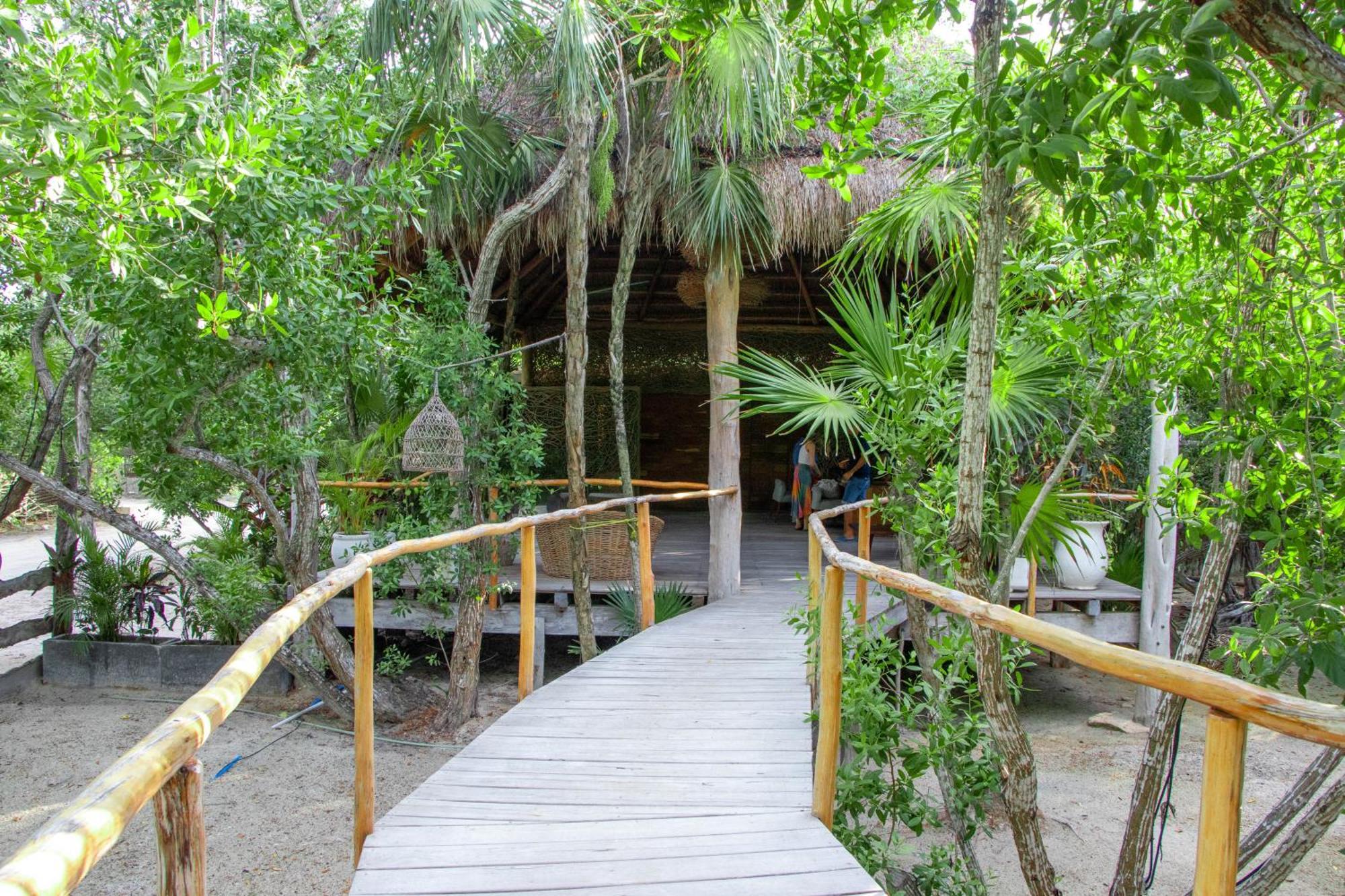 Отель Blue Holbox Экстерьер фото