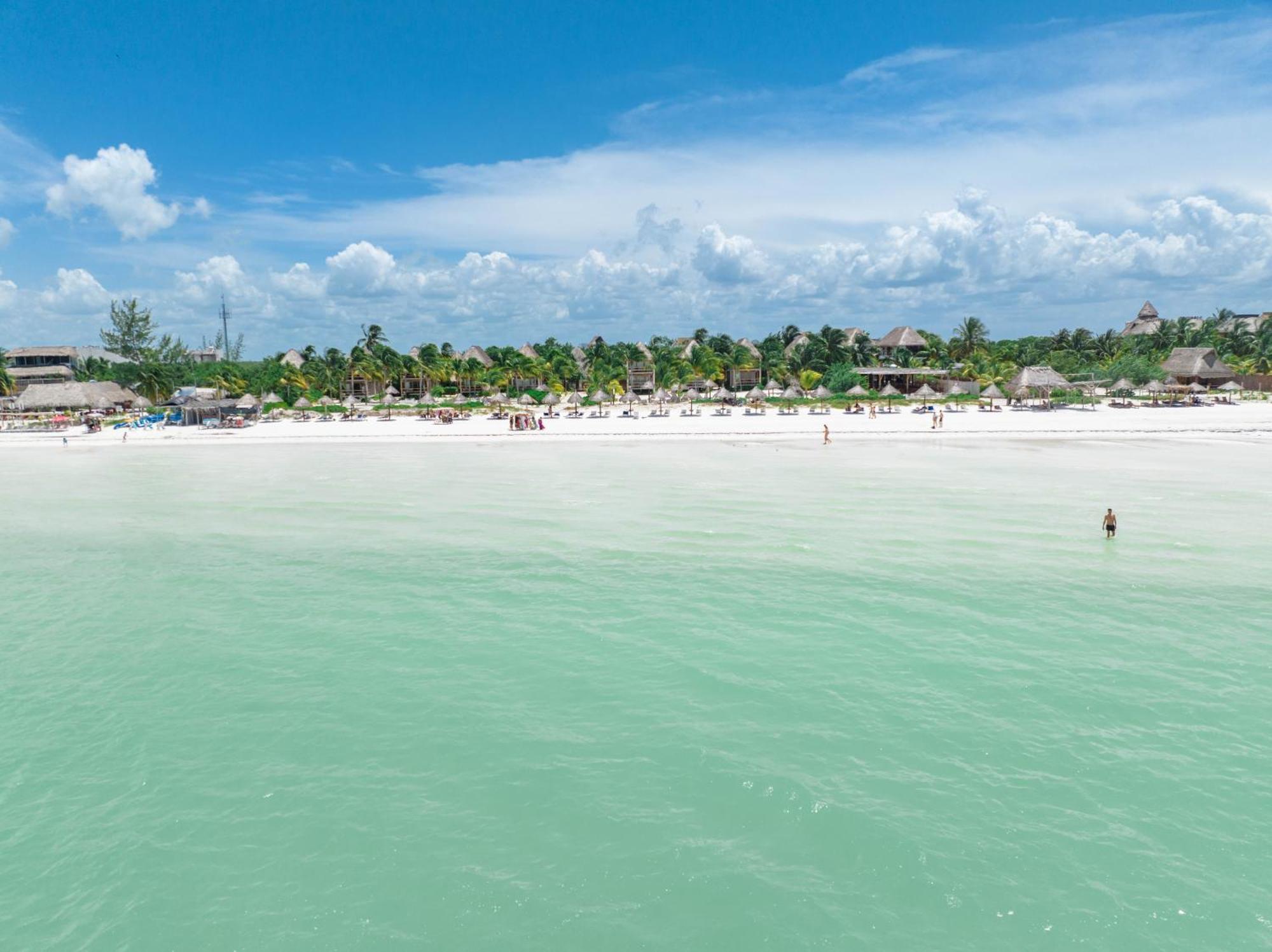 Отель Blue Holbox Экстерьер фото